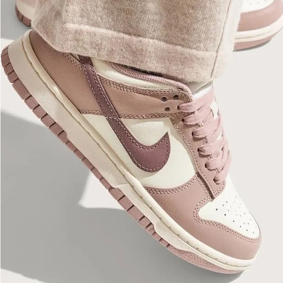 Nike Shoes - Nike Dunk Low